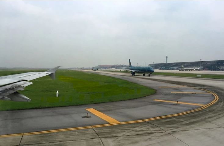 Đường băng Cấu trúc và cơ sở hạ tầng