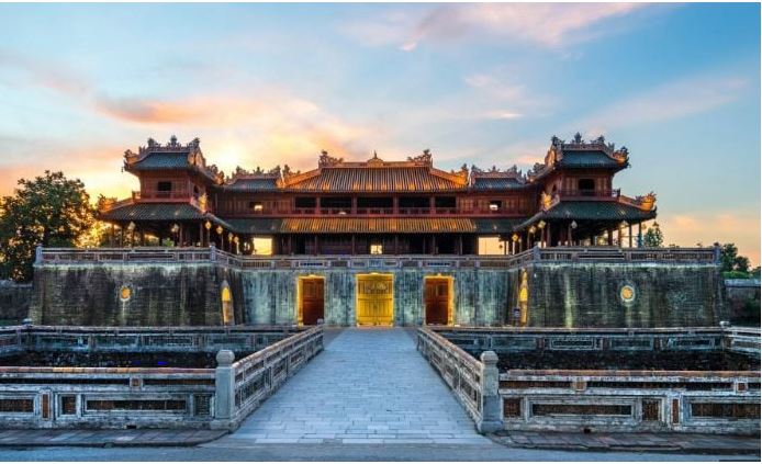 Địa điểm tham quan gần Sân bay Quốc tế Phú Bài Địa điểm tham quan gần Sân bay Quốc tế Phú Bài