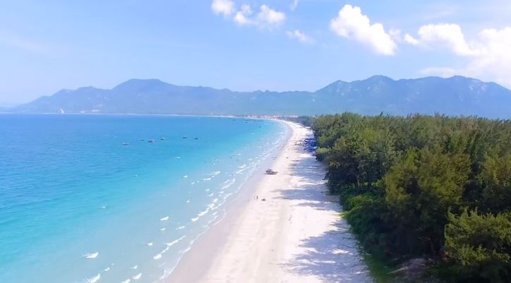 Bãi biển Dốc Lết Bãi biển Dốc Lết