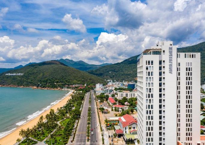 Khách sạn 5 sao Anya Premier Hotel Quy Nhon. Địa chỉ: Số 44 Đường An Dương Vương, Phường Nguyễn Văn Cừ, Thành phố Quy Nhơn, Tỉnh Bình Định.