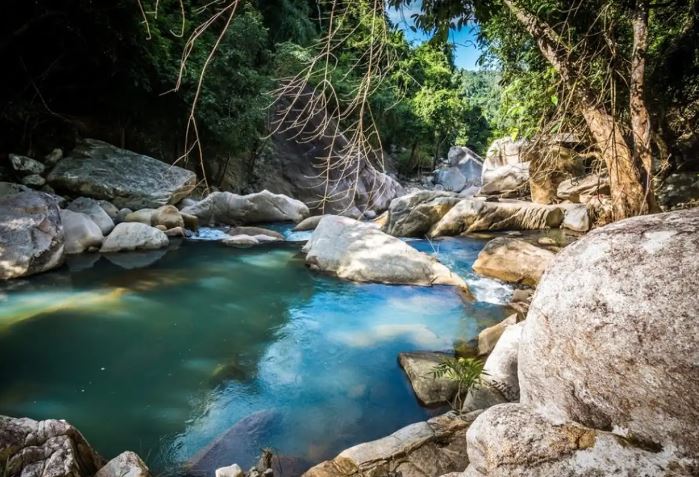 Suối Ba Hồ Ninh Ích Suối Ba Hồ Ninh Ích