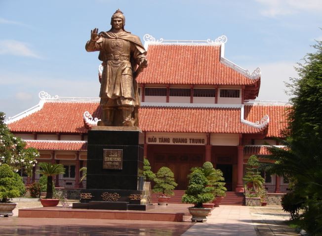 Đền Tây Sơn: Ngôi Đền Tôn Kính Ba Anh Hùng Tây Sơn Đền Tây Sơn: Ngôi Đền Tôn Kính Ba Anh Hùng Tây Sơn