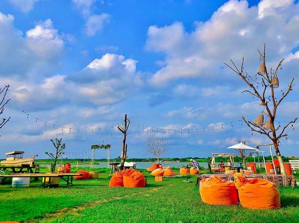 Bãi Đá Sông Hồng: Vườn Hoa Ven Sông Tràn Đầy Sắc Màu Bãi Đá Sông Hồng: Vườn Hoa Ven Sông Tràn Đầy Sắc Màu