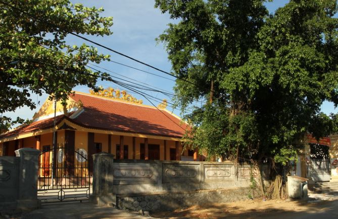 Đình làng thôn Tất Viên Đình làng thôn Tất Viên