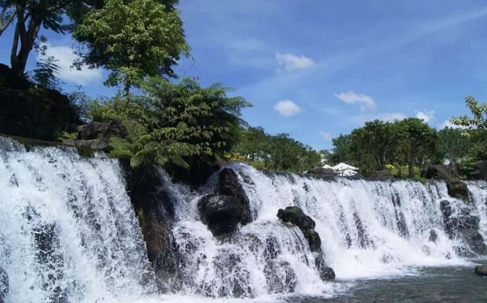 Thác Mơ: Thác Nước Hùng Vĩ Thác Mơ: Thác Nước Hùng Vĩ