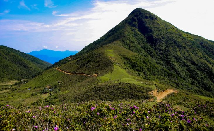 Núi Cao Ly - Thách Thức và Cảnh Quan Ngoạn Mục Núi Cao Ly - Thách Thức và Cảnh Quan Ngoạn Mục