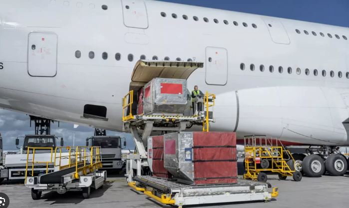 Đặc điểm vận tải bằng đường hàng không Đặc điểm vận tải bằng đường hàng không