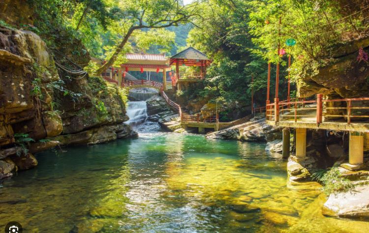 Khám Phá Vẻ Đẹp Tiềm Ẩn của Lộc Bình: Núi Phặt Chỉ và Thác Bản Khiếng Khám Phá Vẻ Đẹp Tiềm Ẩn của Lộc Bình: Núi Phặt Chỉ và Thác Bản Khiếng