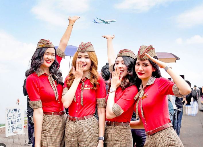 Tiêu chuẩn Về Trình Độ Học Vấn Để Trở Thành Tiếp Viên Hàng Không Tiêu chuẩn Về Trình Độ Học Vấn Để Trở Thành Tiếp Viên Hàng Không